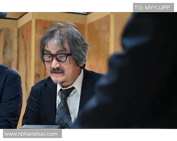 赵治勋的围棋人生:从少年天才到世界冠军的辉煌历程与心路历程 赵治勋的围棋人生:从少年天才到世界冠军的辉煌历程与心路历程