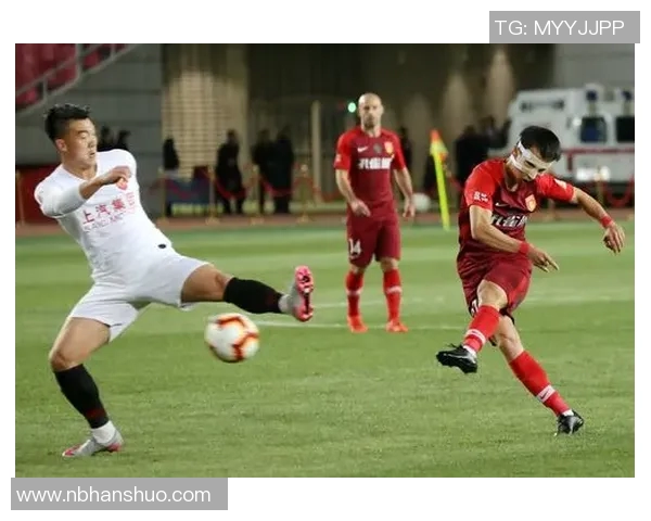 上港主场迎战河北华夏幸福力争全取三分争夺联赛冠军荣耀 上港主场迎战河北华夏幸福力争全取三分争夺联赛冠军荣耀
