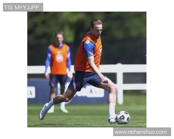 凯恩的传奇之路：从天才少年到足球巨星的成长故事