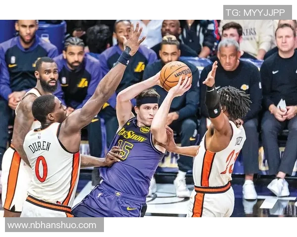 活塞与湖人总决赛巅峰对决历史回顾与精彩瞬间解析